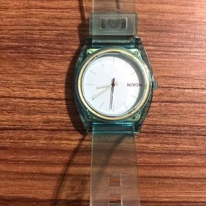 Nixon time teller translucent
